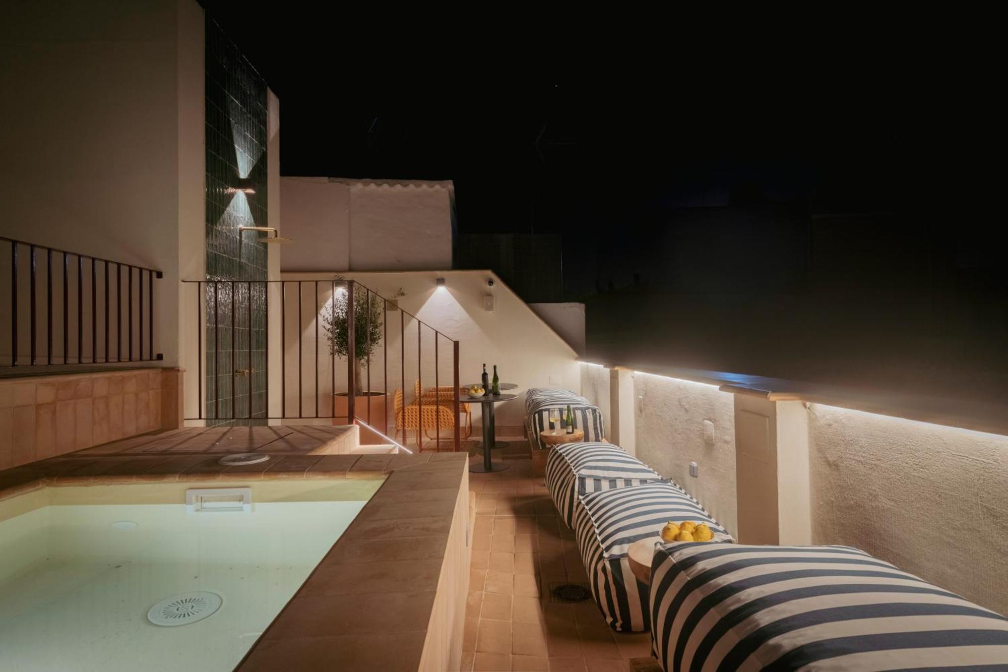 Hotel Lirium Casa Patio Sevilla Exterior foto